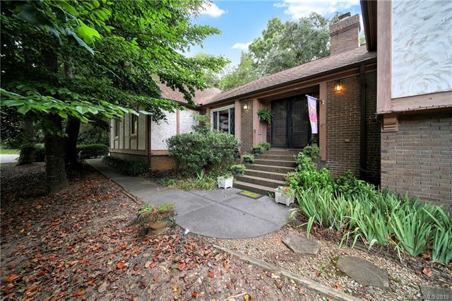 1662 Apple Tree Lane - Photo 1
