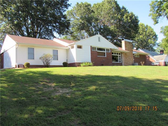 815 Ridgecrest Drive - Photo 1