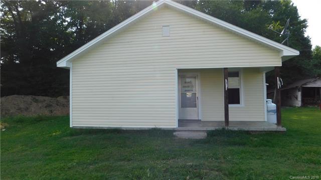 225 Circle Drive - Photo 1