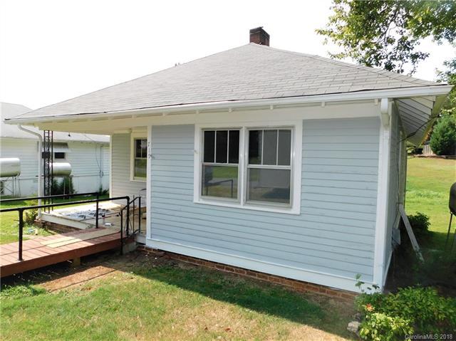 715 Wood Street - Photo 1