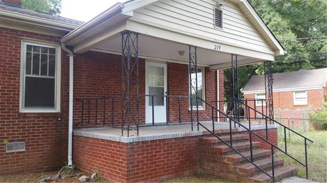 219 Cloudman Street - Photo 1