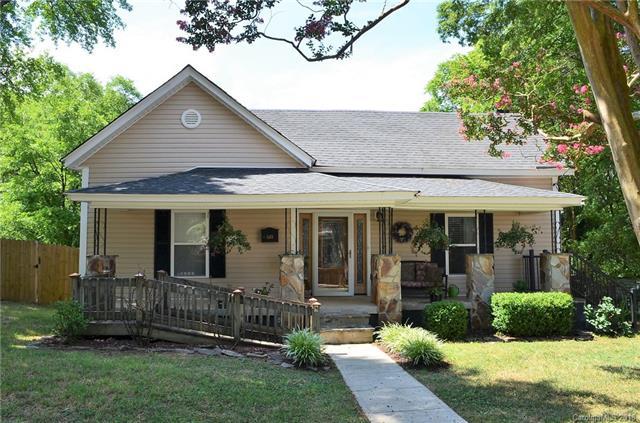 533 Iredell Avenue - Photo 1