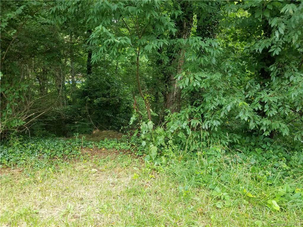 000 Hawthorne Avenue - Photo 1