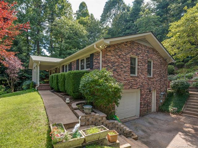 423 Laurel Drive - Photo 1