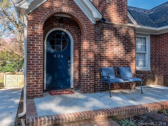 624 Walnut Avenue - Photo 1