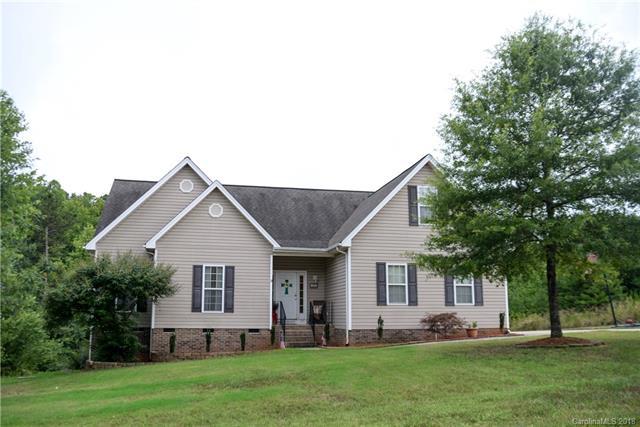 124 Whistling Pines Drive - Photo 1