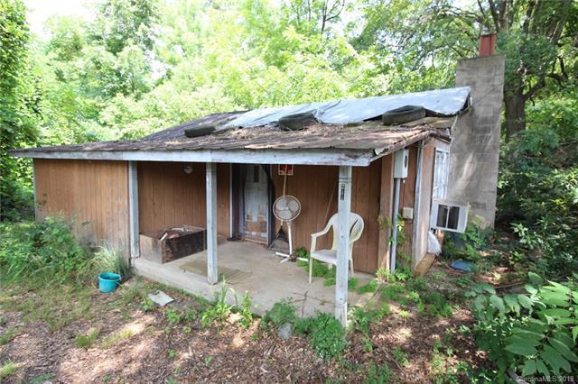 211 Greenway Road - Photo 1