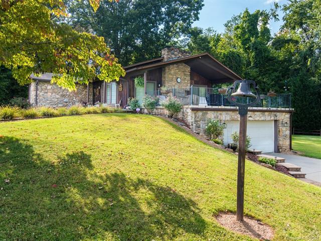 77 Hillcrest Drive - Photo 1