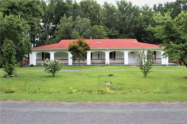 108 Lakeview Drive - Photo 1