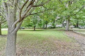703 Dogwood Lane - Photo 1