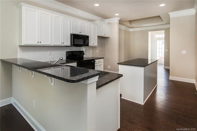 6238 Hove Road - Photo 1