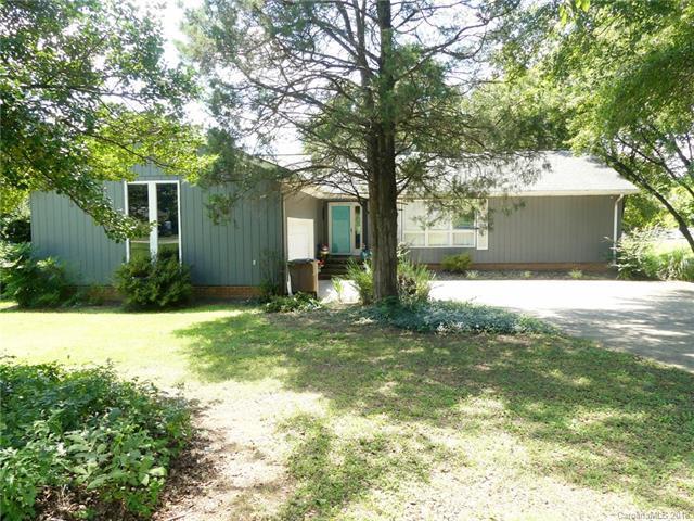 1854 Marion Street - Photo 1