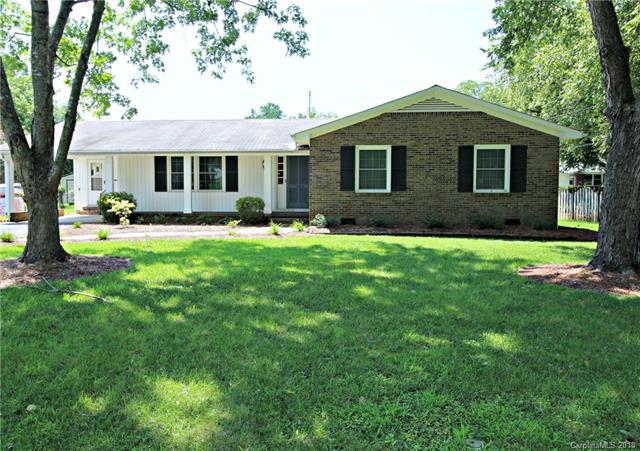 1006 Arrowhead Drive - Photo 1