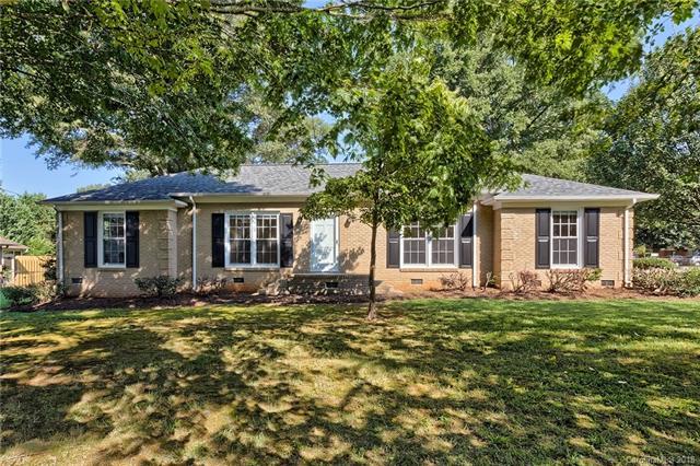 1859 Huntington Place - Photo 1