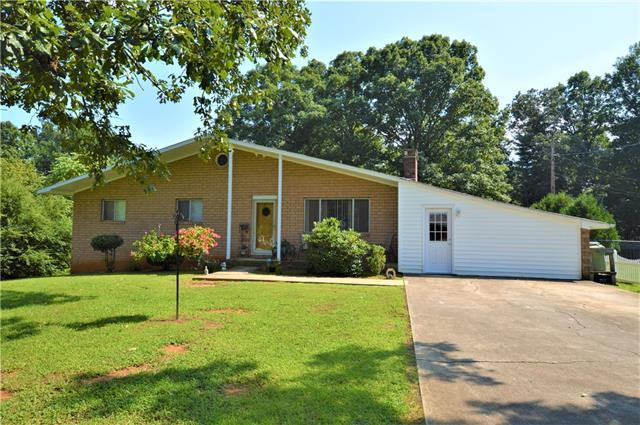 507 Swanson Drive - Photo 1