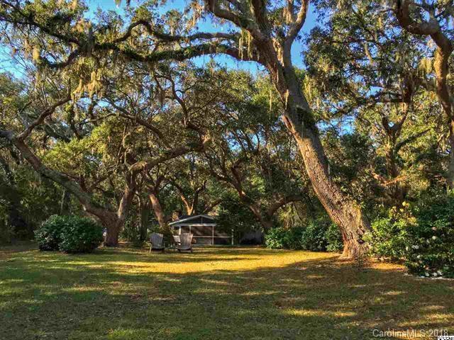 190 Live Oaks Lane - Photo 1