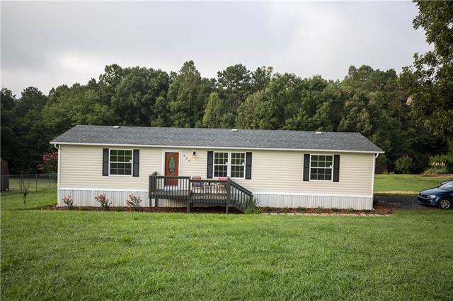 139 Stacy Lane - Photo 1