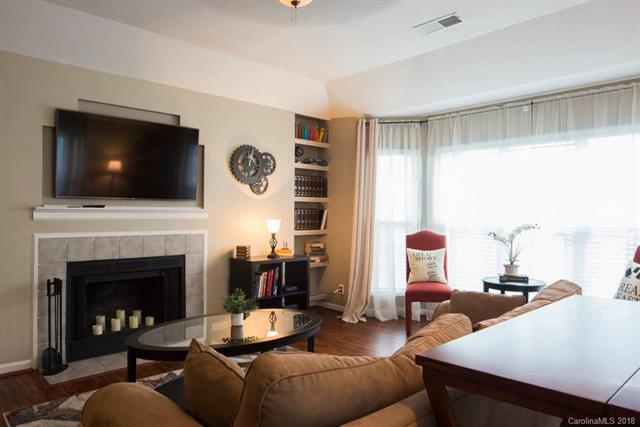517 Graham Street - Photo 1