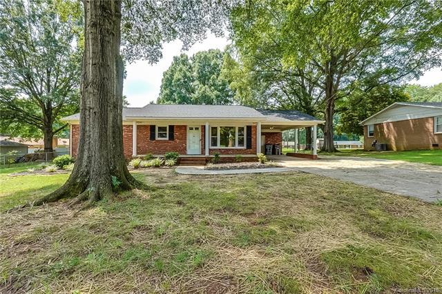 305 Meadowood Circle - Photo 1