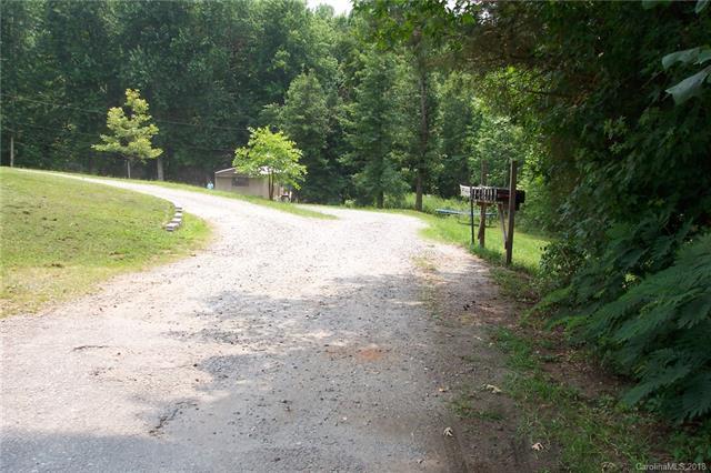 290 Debby Lane - Photo 1
