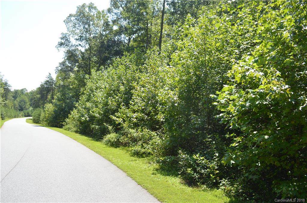440 Bridlewood Drive - Photo 1