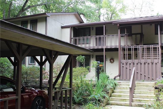 131 Essex Circle - Photo 1