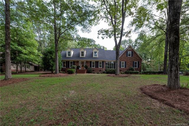 1832 Sardis Drive - Photo 1