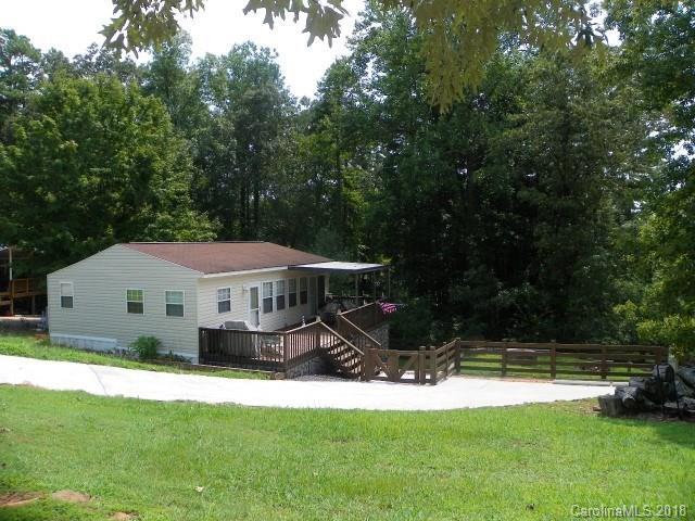 112 Hickory Circle - Photo 1