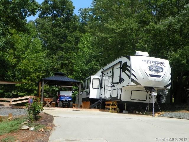 114 Sparrow Lane - Photo 1