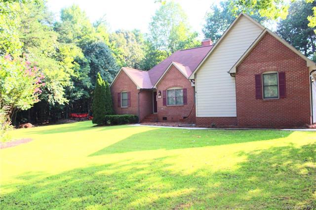 143 Picwyck Drive - Photo 1
