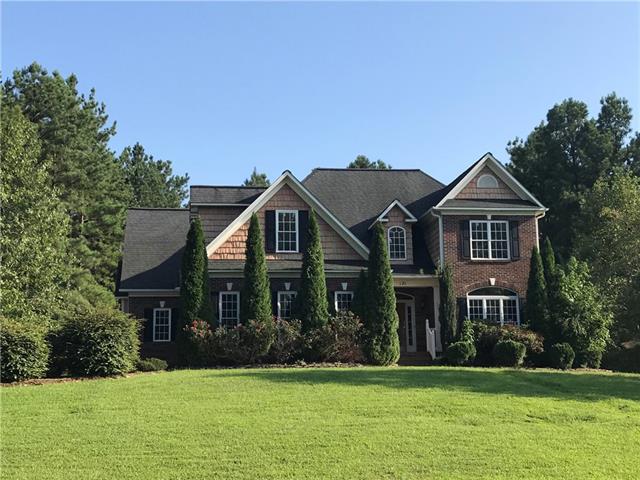 121 Edgewater Court - Photo 1