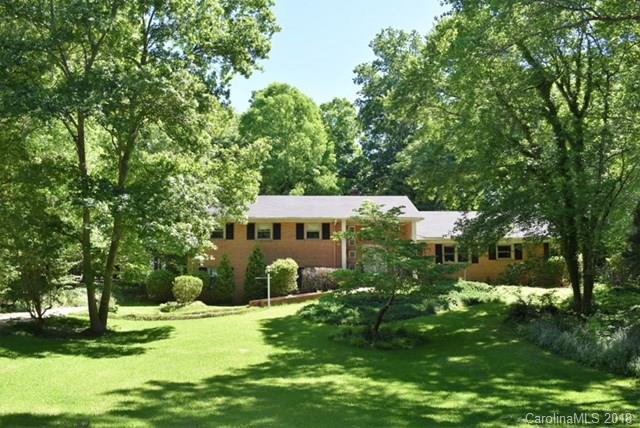 921 Sherwood Circle - Photo 1