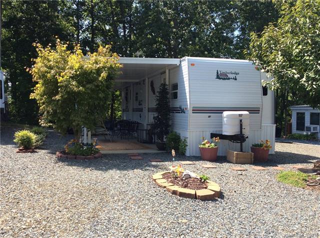 117 Hummingbird Circle - Photo 1