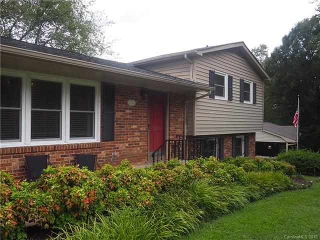 911 Lake Drive - Photo 1