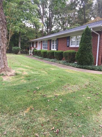 8611 Holiday Drive - Photo 1