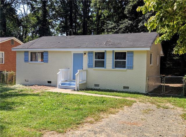 1824 Finchley Drive - Photo 1