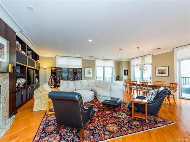 21 Battery Park Avenue - Photo 1