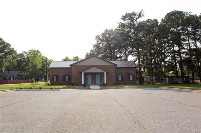 1010 Main Street - Photo 1