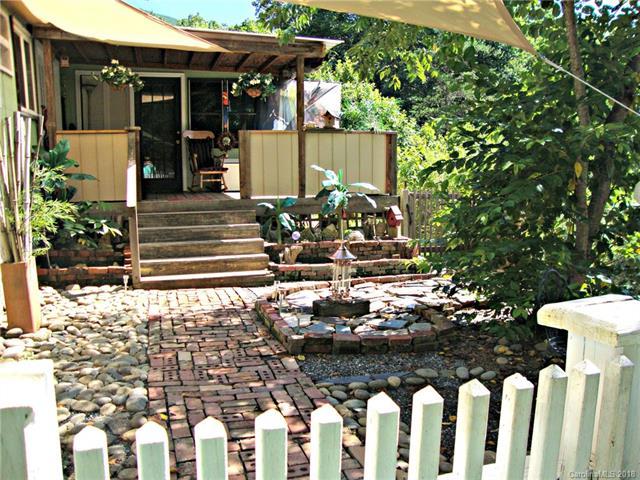 207 Vegas Drive - Photo 1