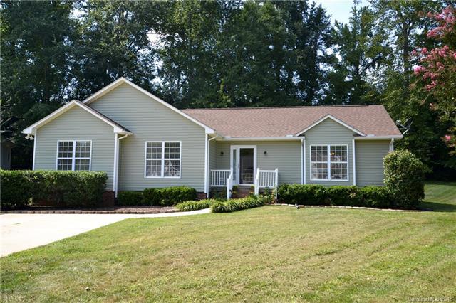 302 Chinaberry Drive - Photo 1