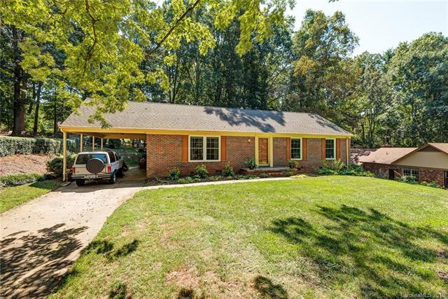 213 Summerglen Drive - Photo 1