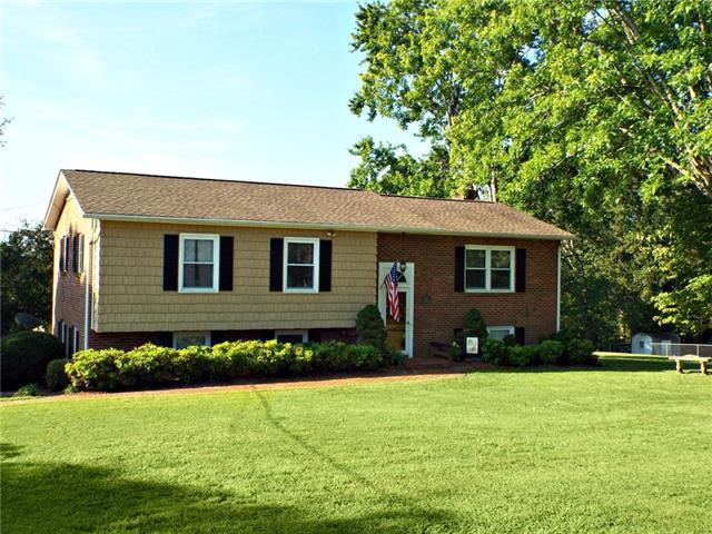 7 Plaza Drive - Photo 1