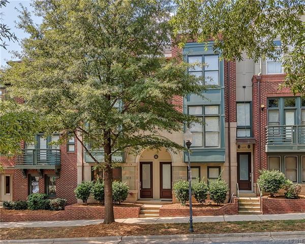 658 10th Street - Photo 1