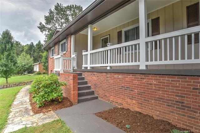 7 Oakbrook Road - Photo 1