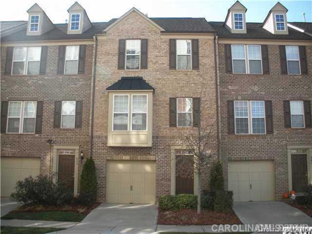 277 Lincoln Street - Photo 1