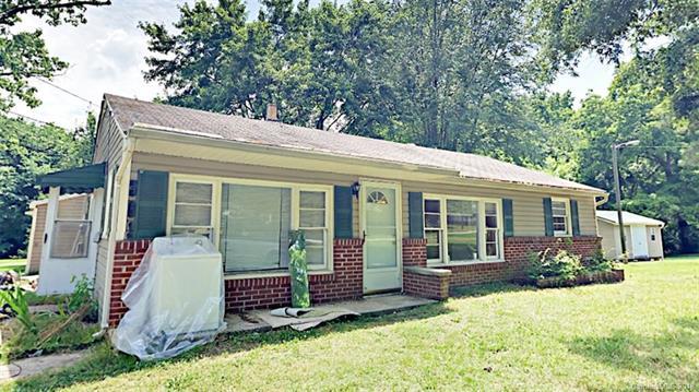 301 Carolina Boulevard - Photo 1