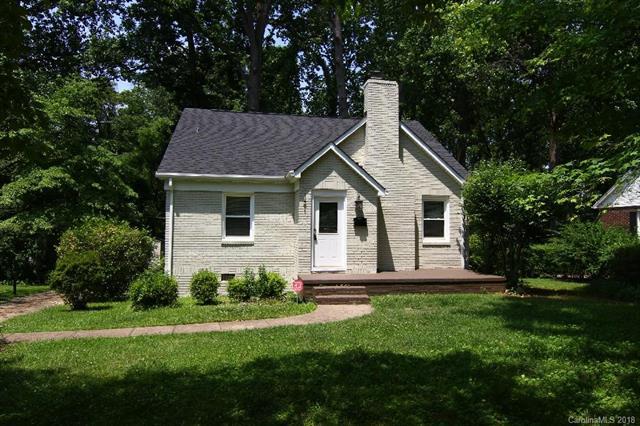 1401 Pinecrest Avenue - Photo 1