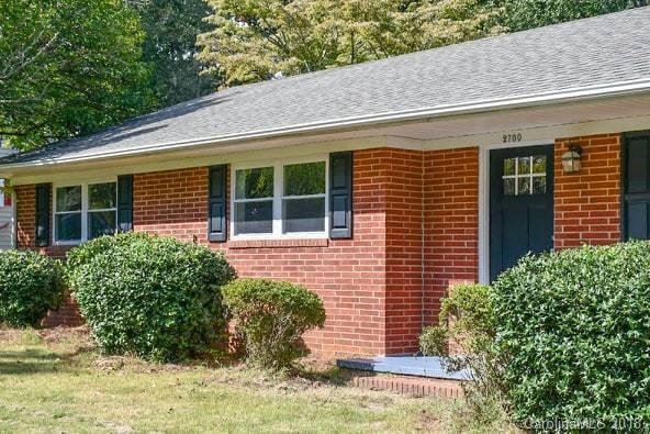 2700 Club Drive - Photo 1