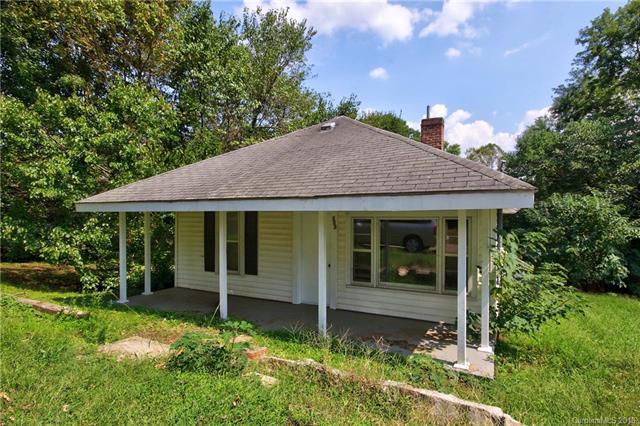 303 Derby Avenue - Photo 1