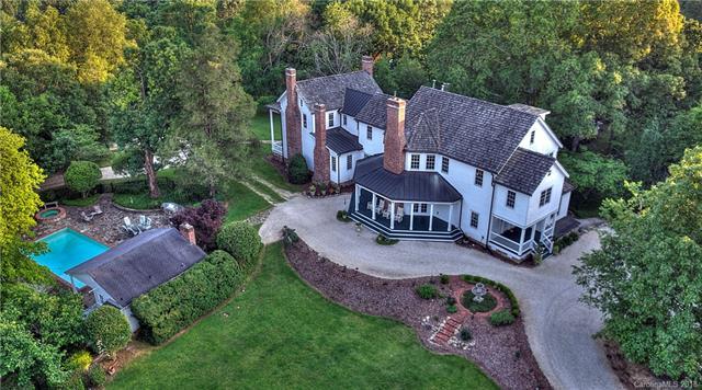 5520 Sharon View Road - Photo 1